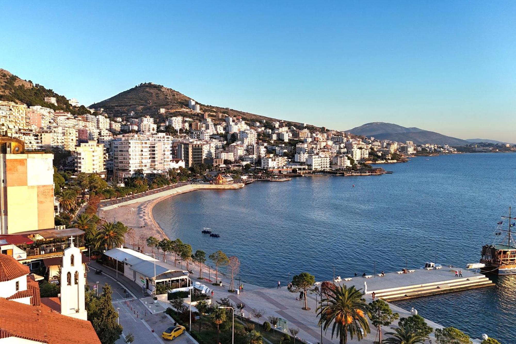 Svein Apartment Sarande Exterior photo