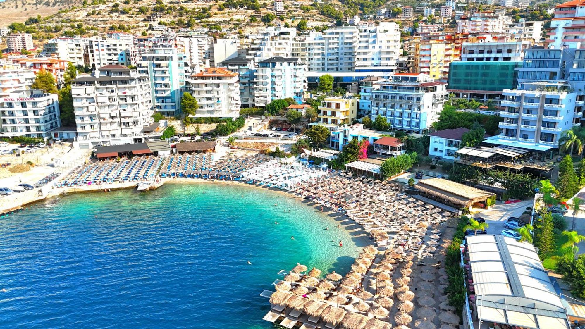 Svein Apartment Sarande Exterior photo